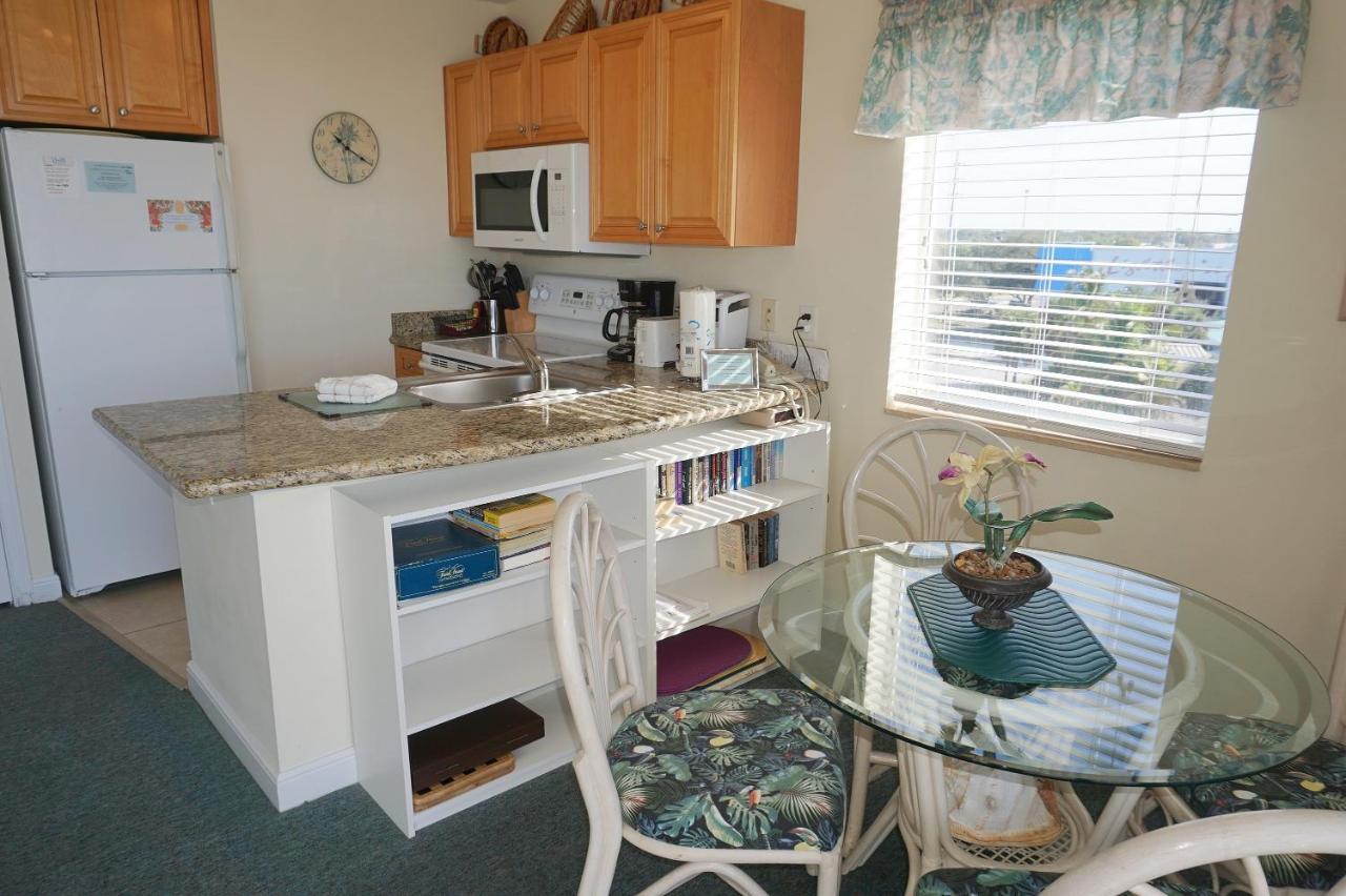 Boca Ciega Resort By Travel Resort Services St. Petersburg Exterior photo
