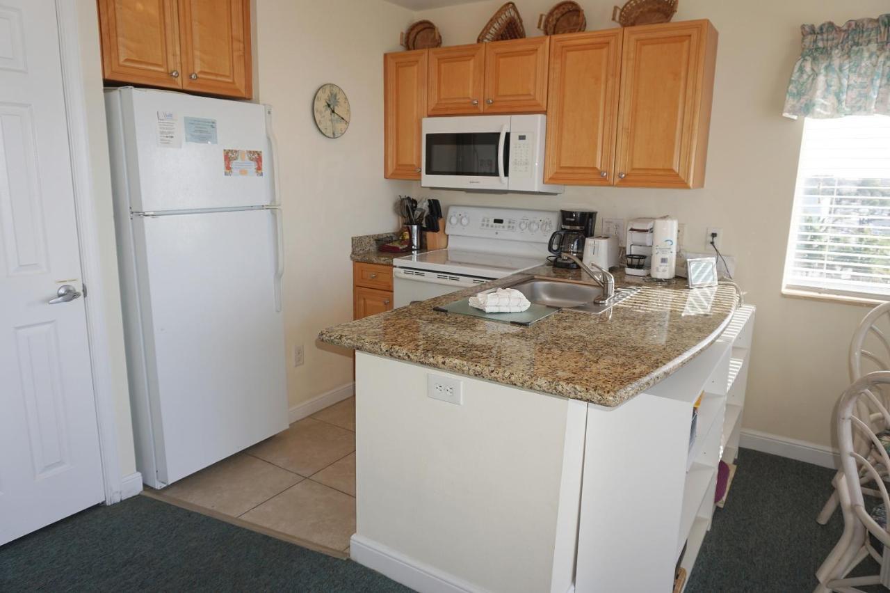 Boca Ciega Resort By Travel Resort Services St. Petersburg Exterior photo